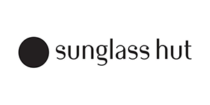 Sunglass Hut于1971年创立于美国,作为全球太阳镜零售品牌，Sunglass Hut一直致力于探索关于太阳眼镜的酷炫体验，传递全球流行趋势，坚持专业、性感、趣味、真实的理念。Sunglass Hut于2001年被Luxottica集团收购,使其在日新月异的国际市场稳居时尚太阳眼镜的地位。时至今日，Sunglass Hut在全球35个国家销售，门店超过3000家，每分钟卖出15副太阳镜，已成长为一个全球化品牌。